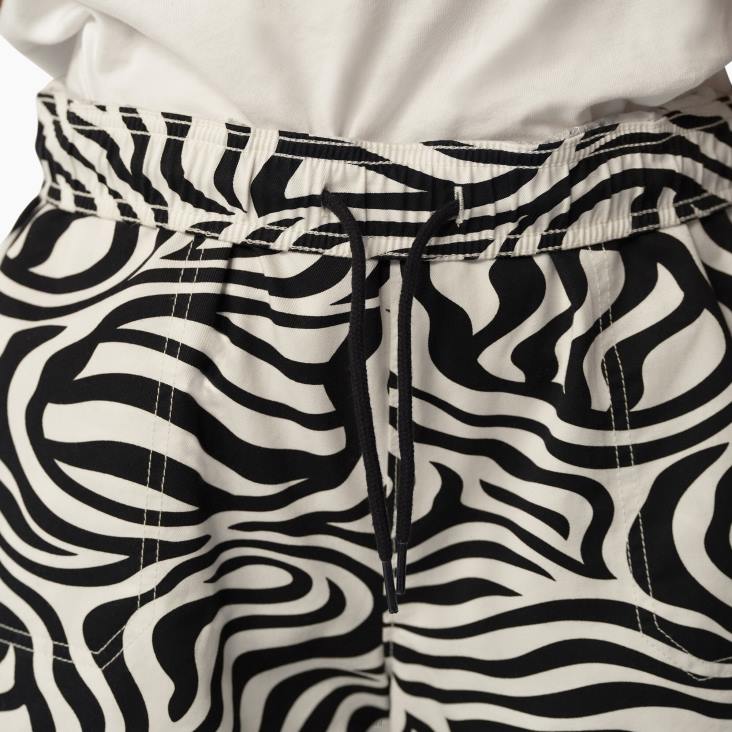 vrouwen Dickies korte broek met zebraprint 5